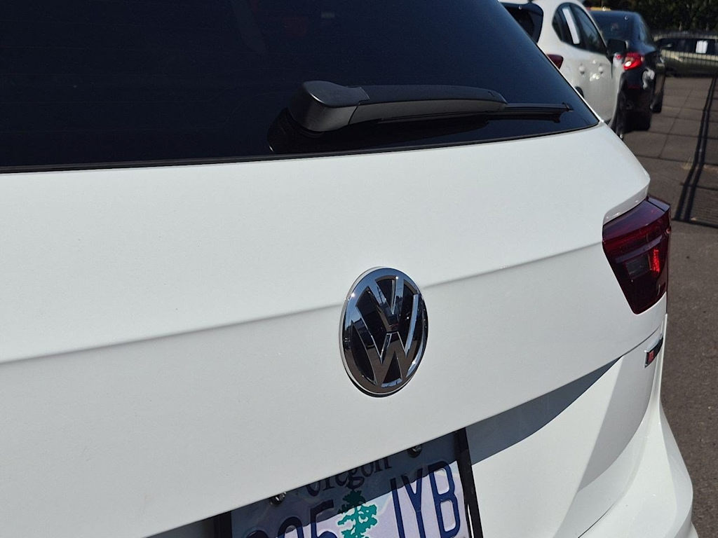 Thumbnail: 2020 Volkswagen Tiguan - 7