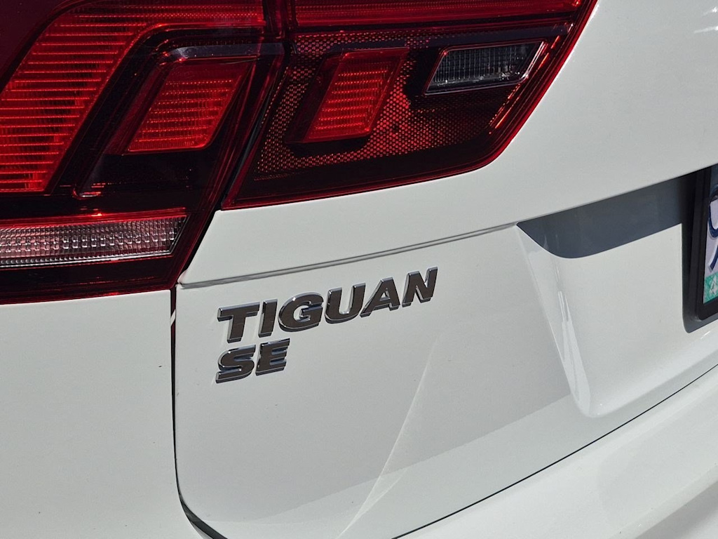 Thumbnail: 2020 Volkswagen Tiguan - 24