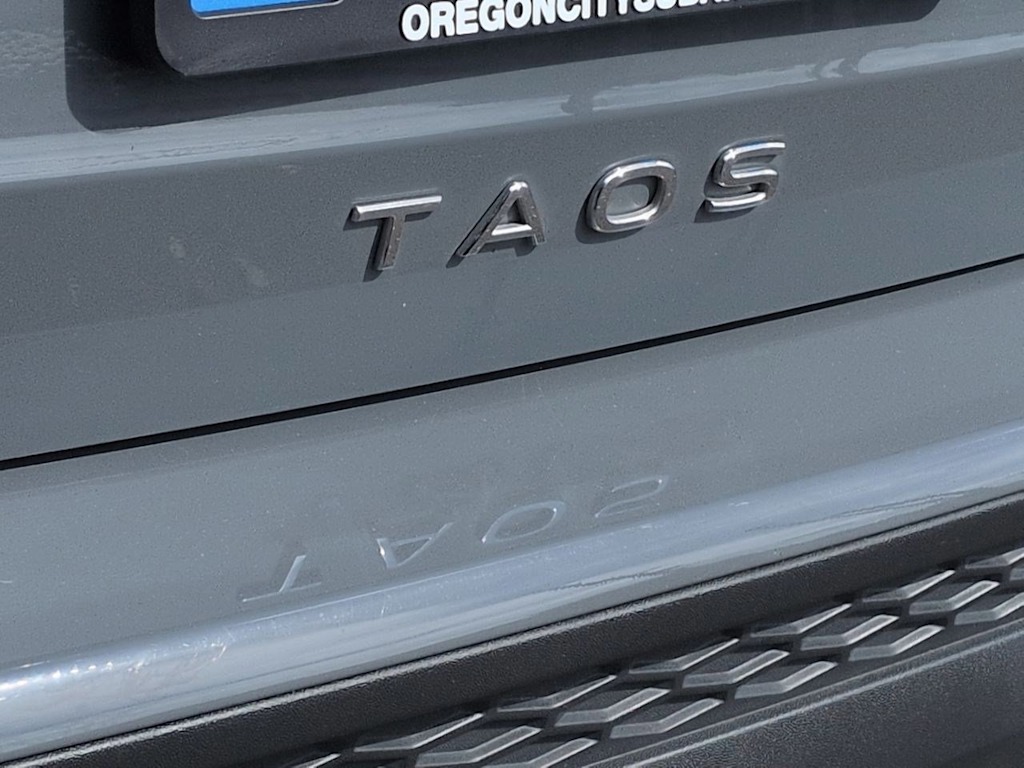 Thumbnail: 2022 Volkswagen Taos - 23