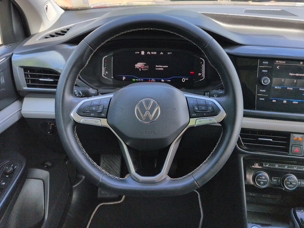 Thumbnail: 2022 Volkswagen Taos - 13