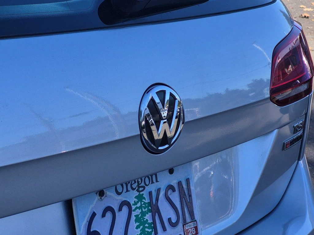 Thumbnail: 2017 Volkswagen Golf - 7