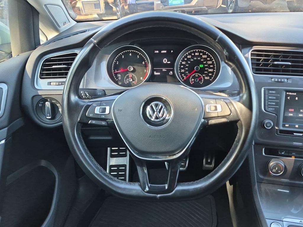 Thumbnail: 2017 Volkswagen Golf - 14