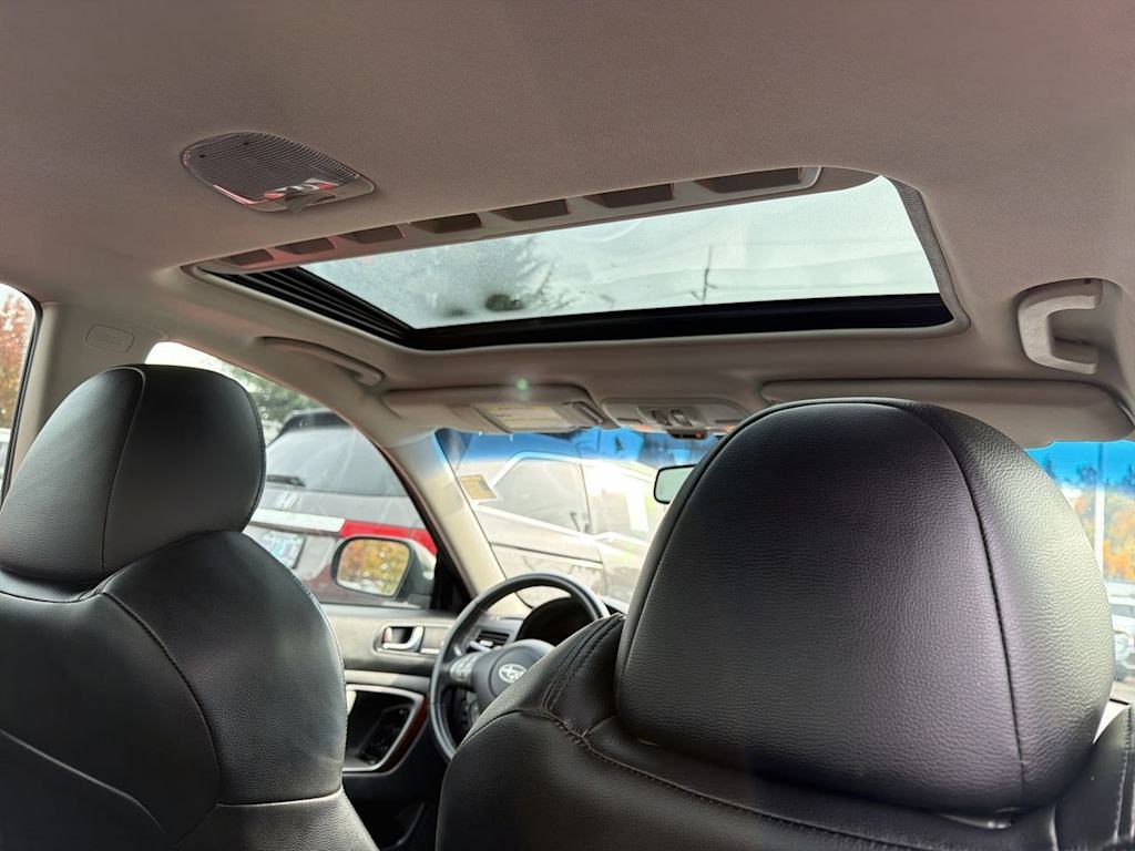 Thumbnail: 2009 Subaru Legacy - 33