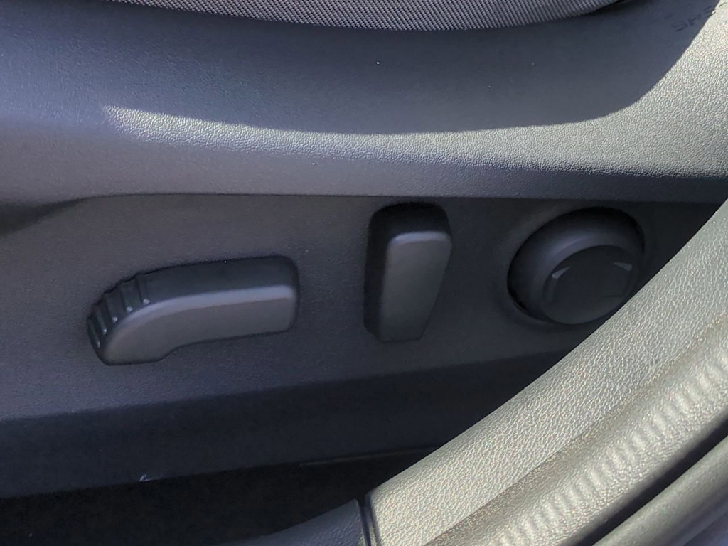 Thumbnail: 2025 Subaru Legacy - 27