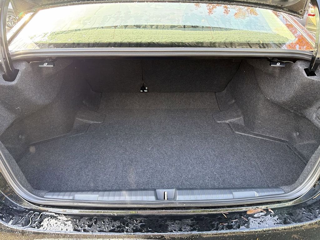 Thumbnail: 2025 Subaru Legacy - 18