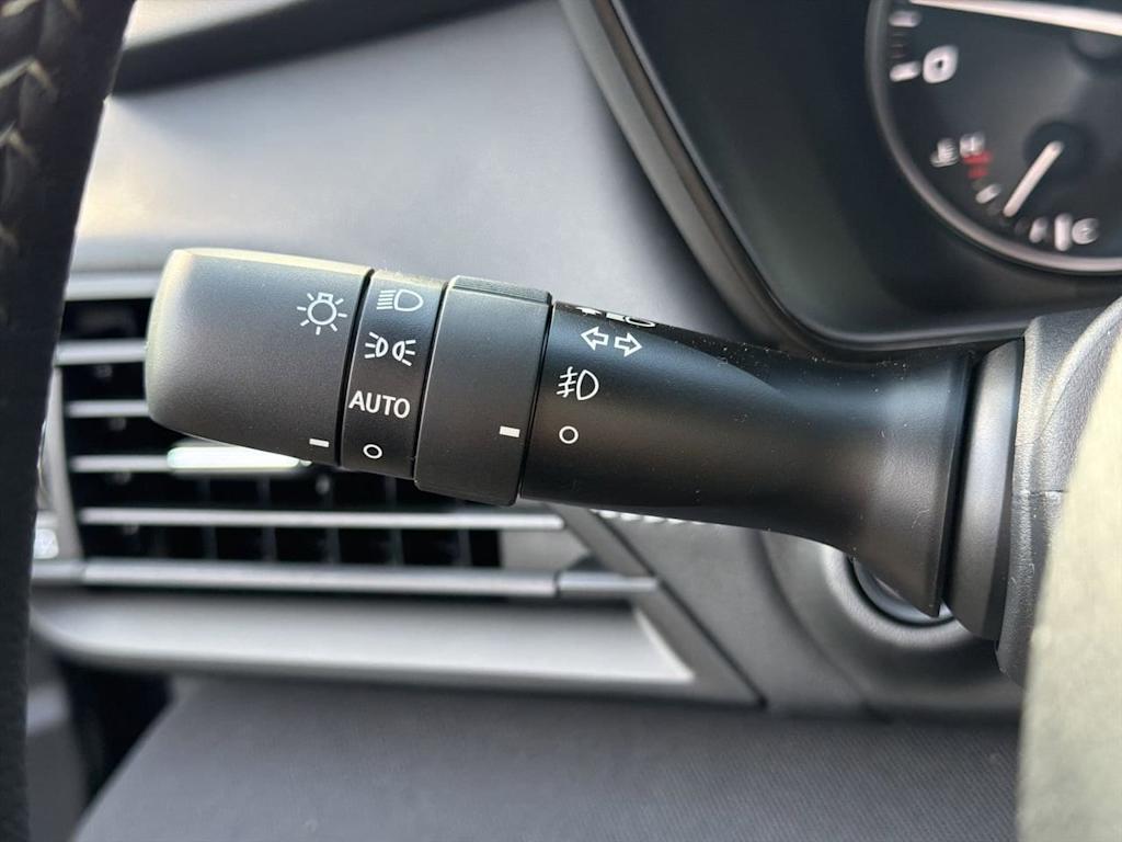 Thumbnail: 2025 Subaru Legacy - 37