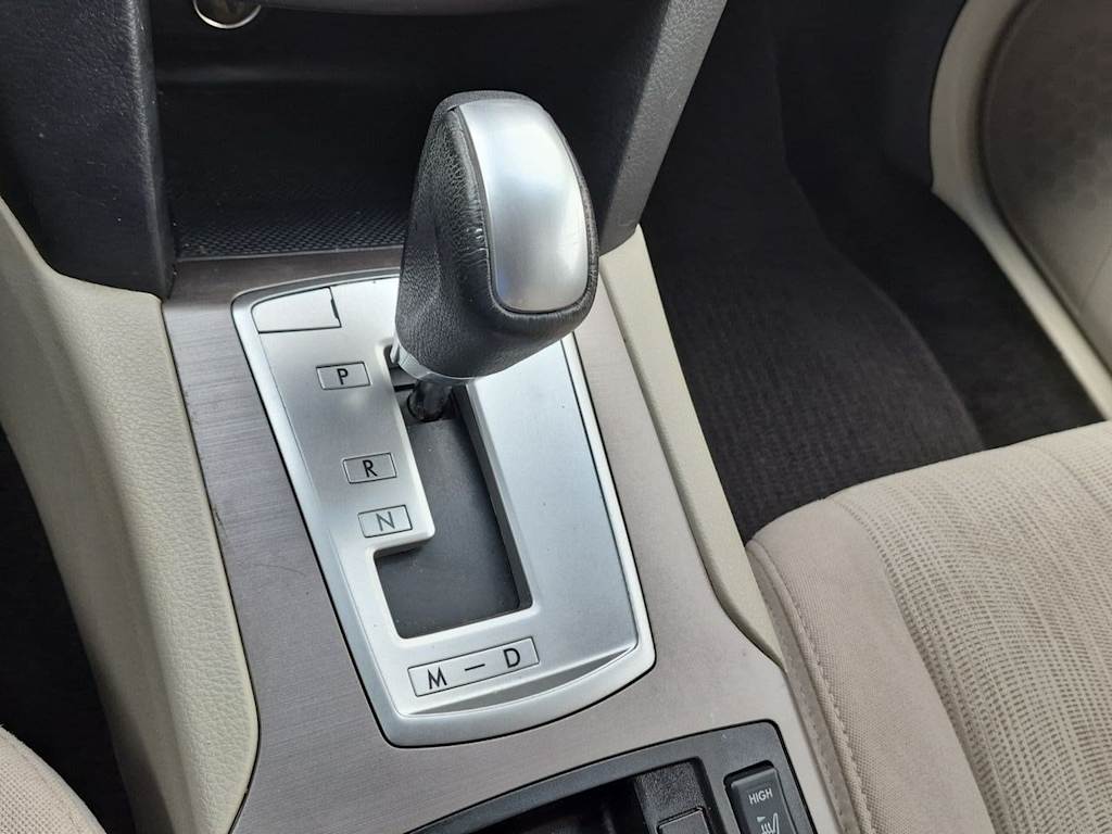 Thumbnail: 2013 Subaru Outback - 16