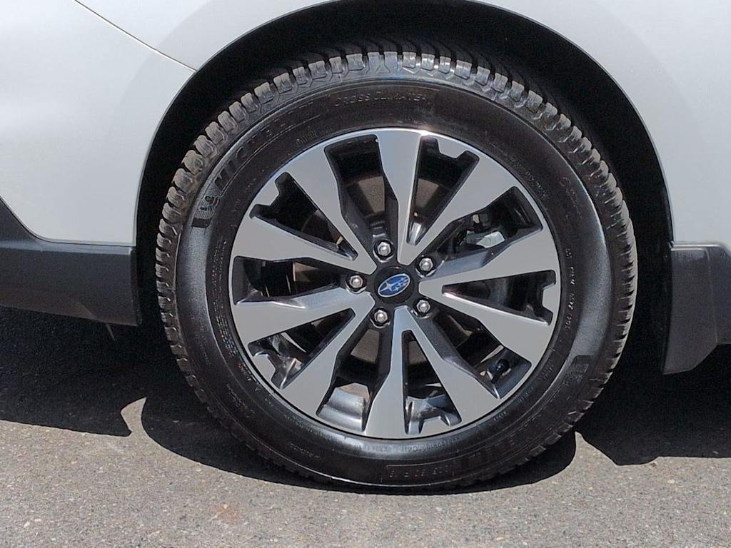 Thumbnail: 2016 Subaru Outback - 8