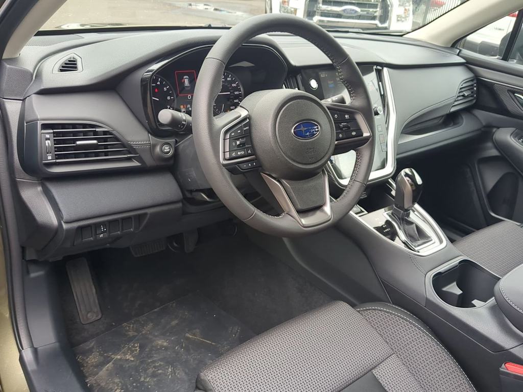 2025 Subaru Outback Premium 2