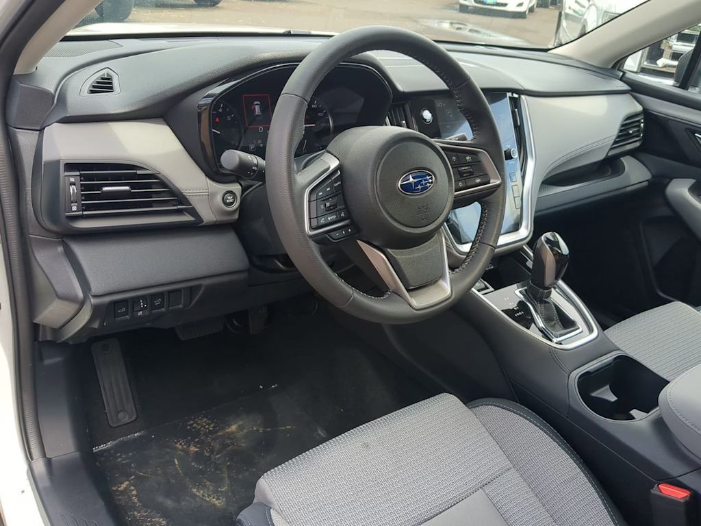 2025 Subaru Outback Premium 2