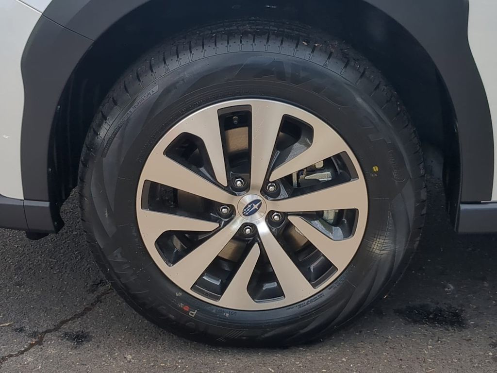 2025 Subaru Outback Premium 34