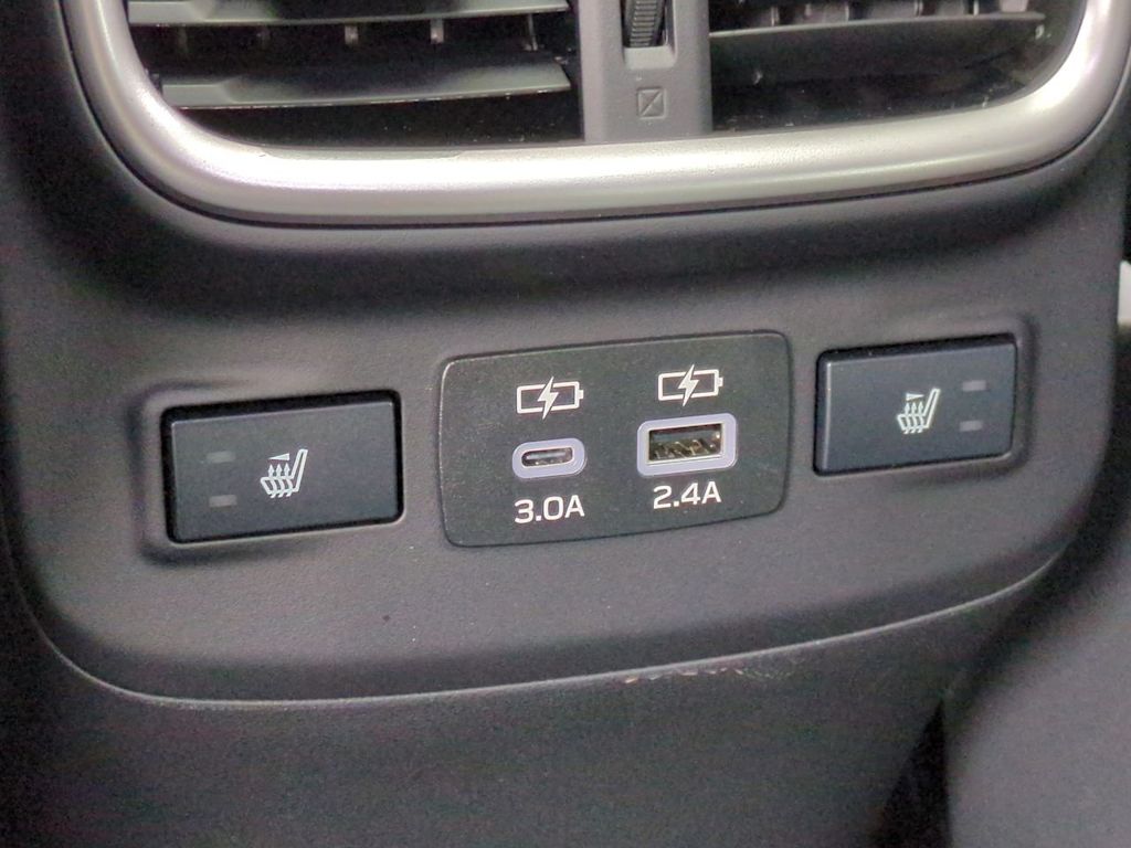 2025 Subaru Outback Limited 42