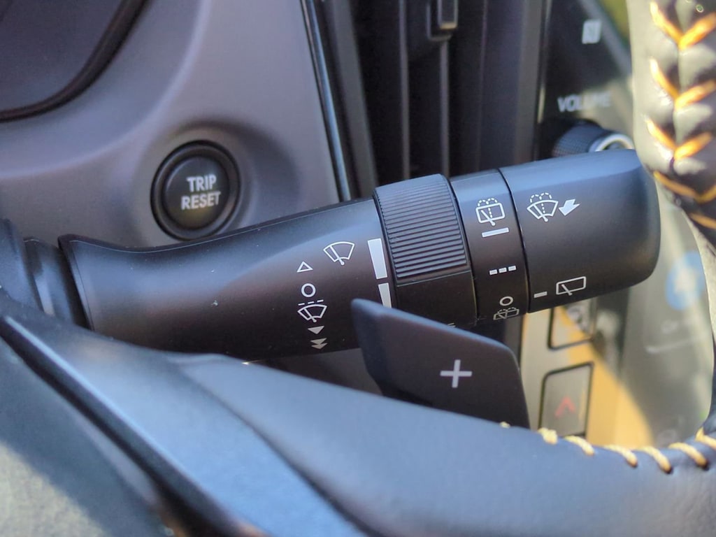 2025 Subaru Crosstrek Sport 32