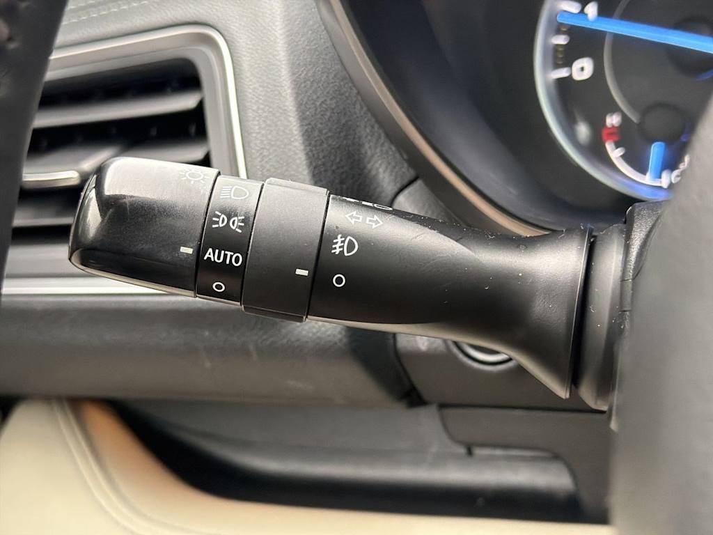 Thumbnail: 2019 Subaru Ascent - 16