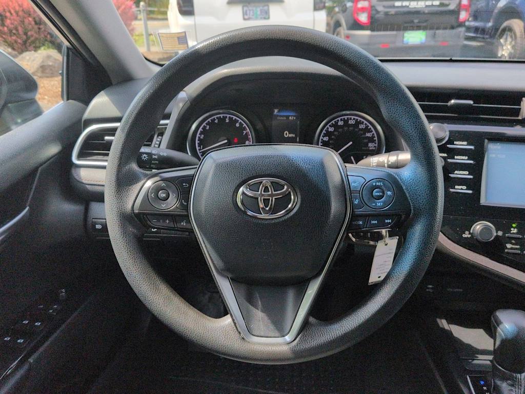 Thumbnail: 2018 Toyota Camry - 14