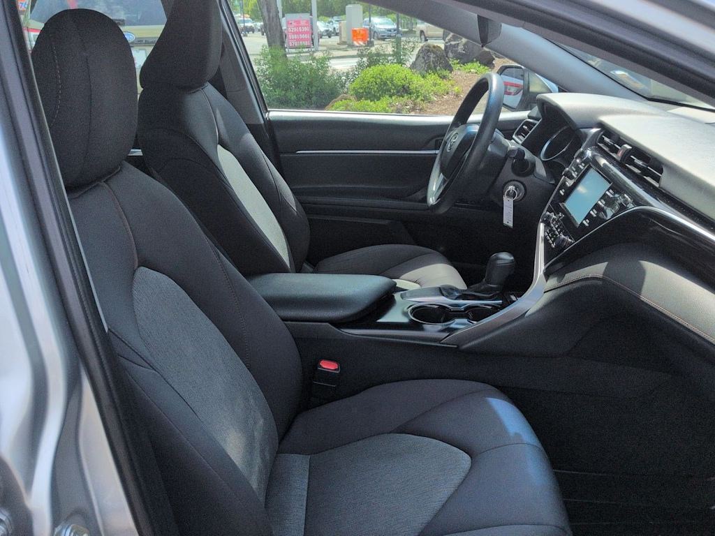 Thumbnail: 2018 Toyota Camry - 12