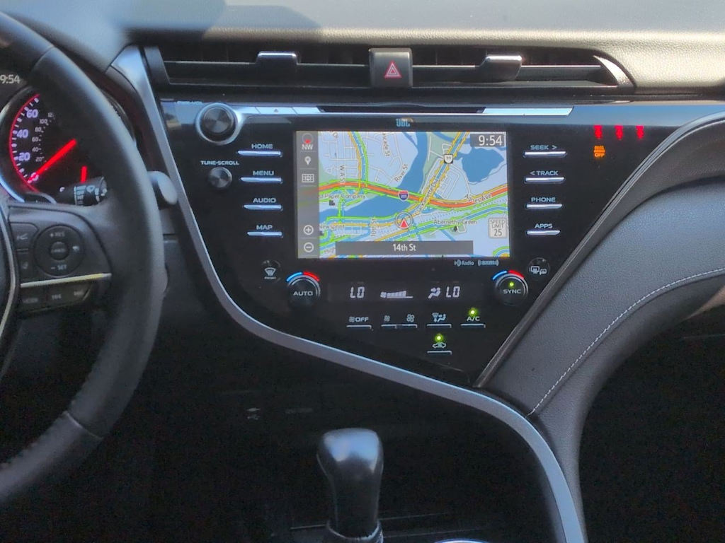 Thumbnail: 2019 Toyota Camry - 16