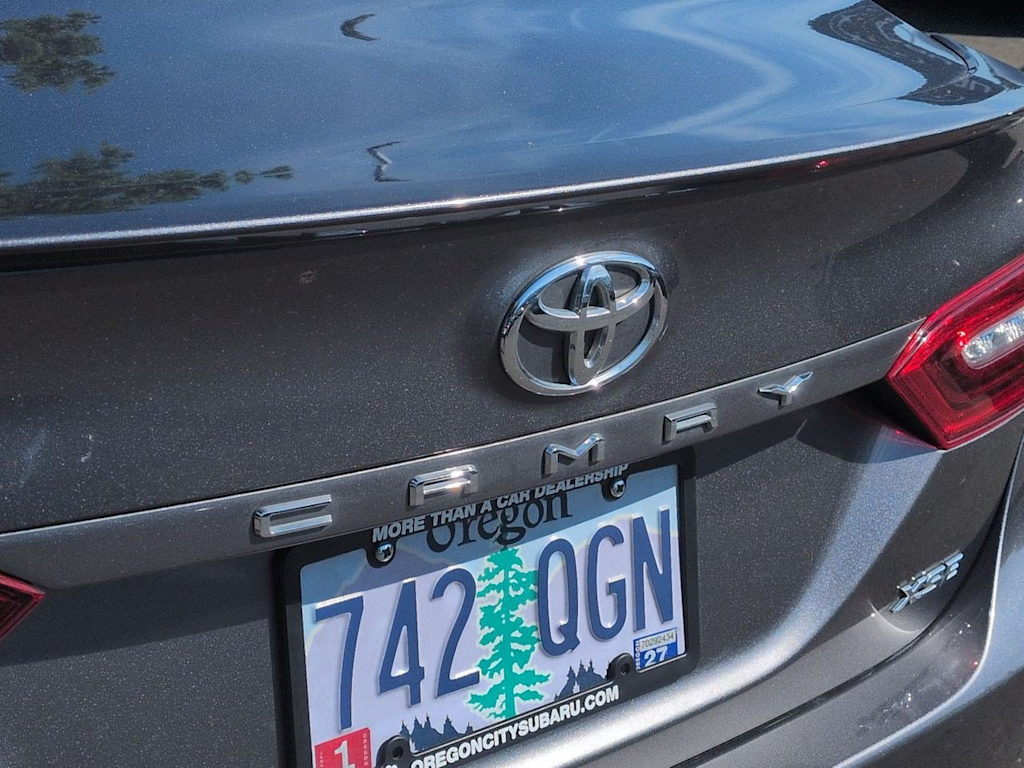 Thumbnail: 2019 Toyota Camry - 7