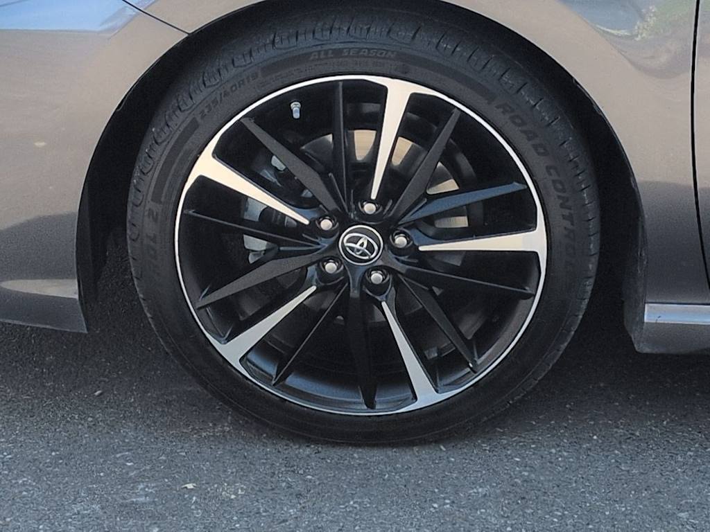 Thumbnail: 2019 Toyota Camry - 8