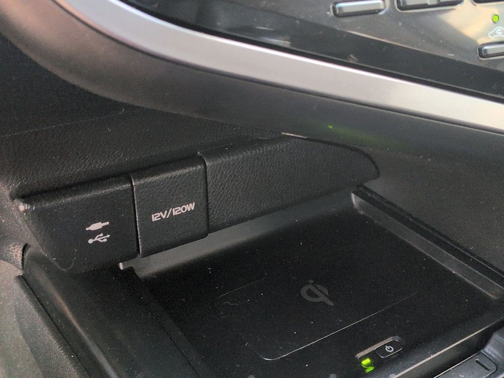 Thumbnail: 2019 Toyota Camry - 36