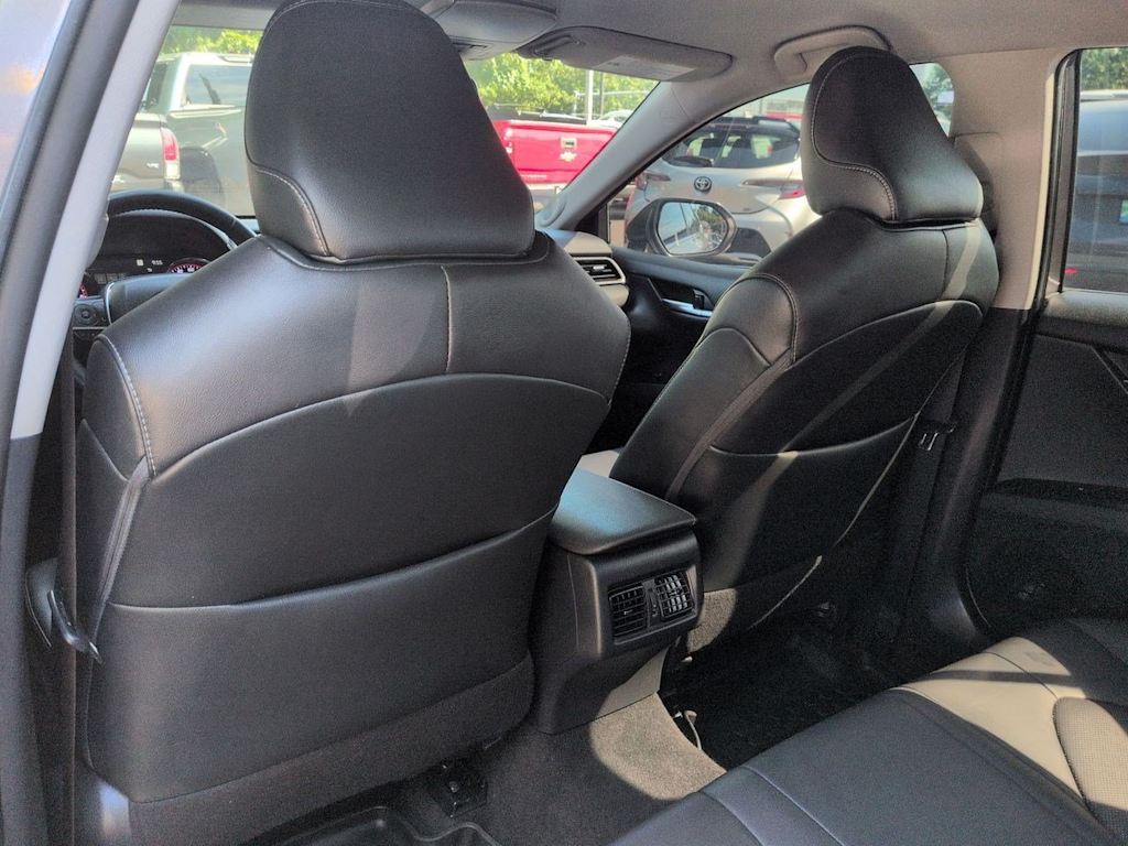 Thumbnail: 2019 Toyota Camry - 13