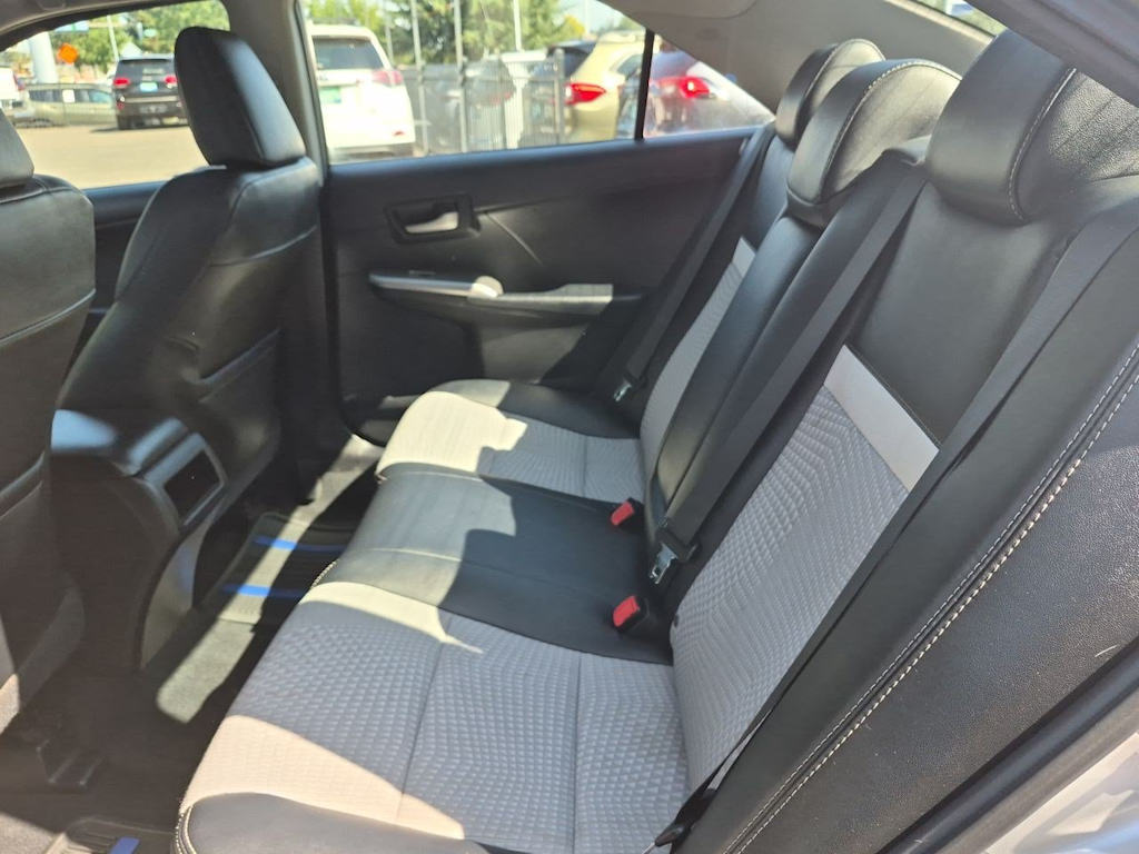 Thumbnail: 2012 Toyota Camry - 29