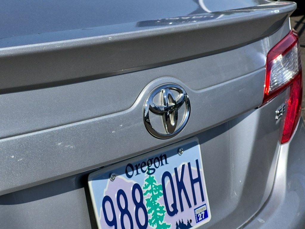 Thumbnail: 2012 Toyota Camry - 7