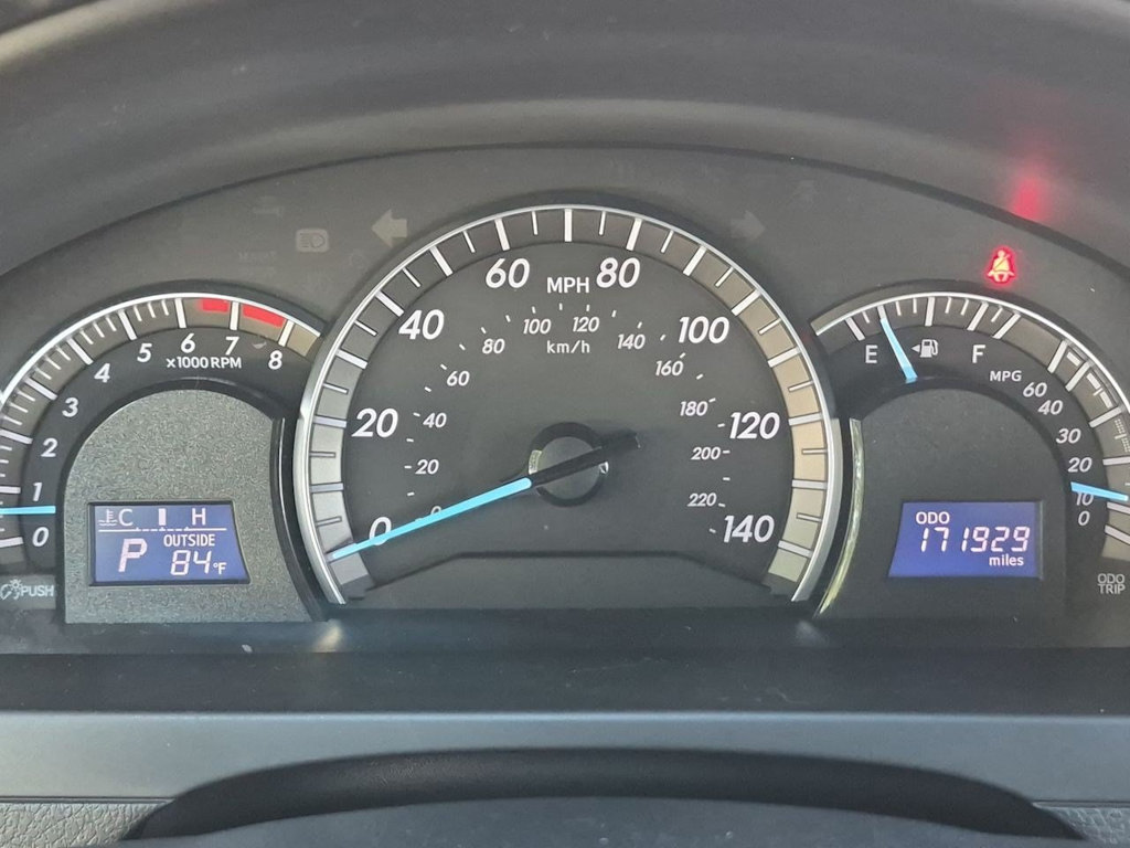 Thumbnail: 2012 Toyota Camry - 17
