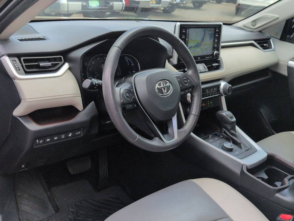 Thumbnail: 2021 Toyota RAV4 - 2
