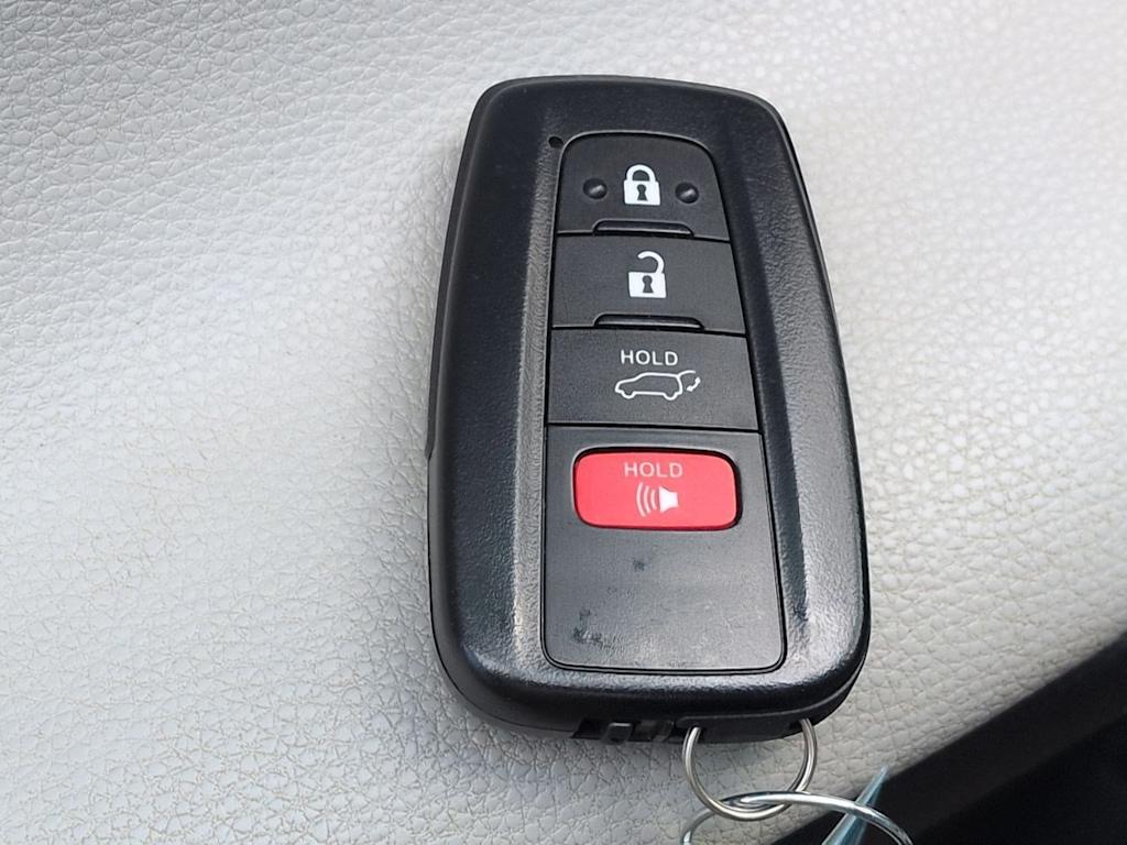 Thumbnail: 2021 Toyota RAV4 - 38