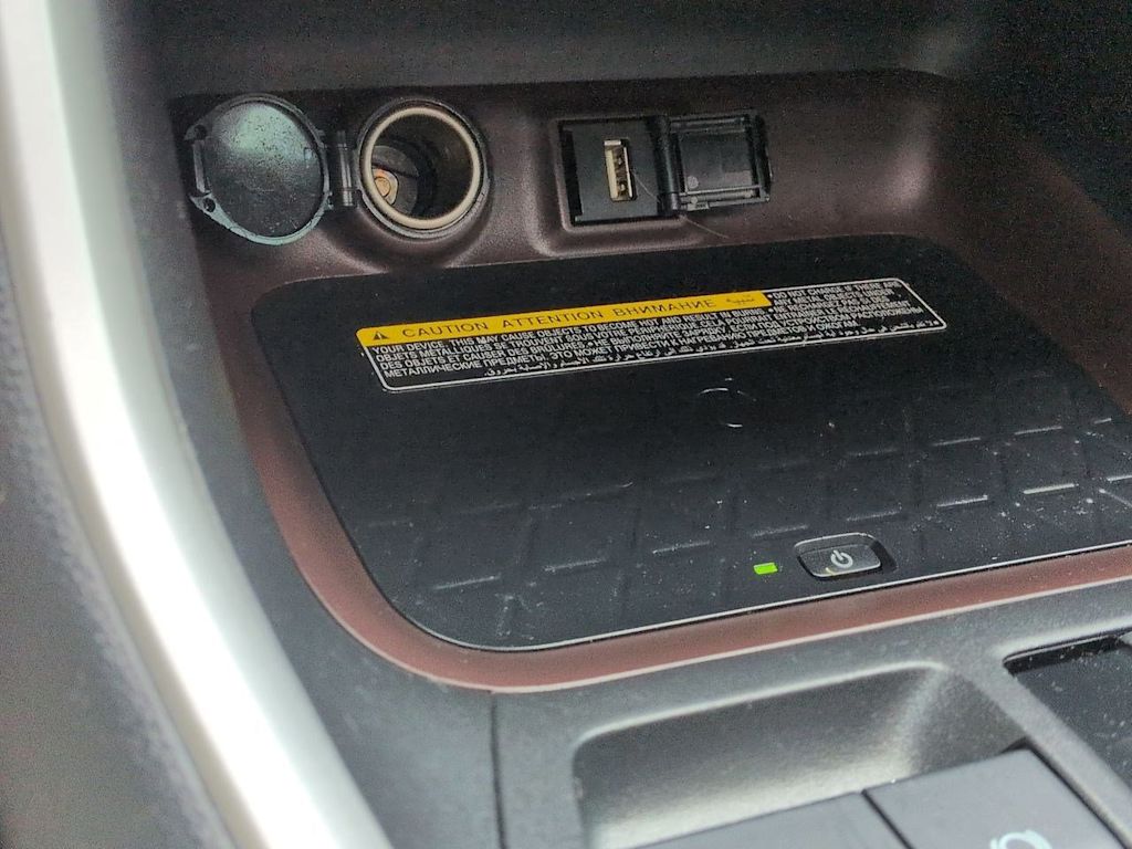 Thumbnail: 2021 Toyota RAV4 - 36