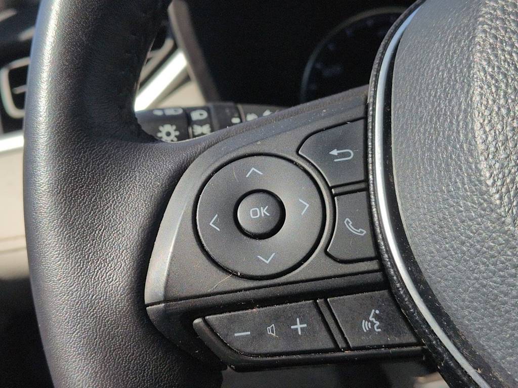 Thumbnail: 2021 Toyota RAV4 - 30