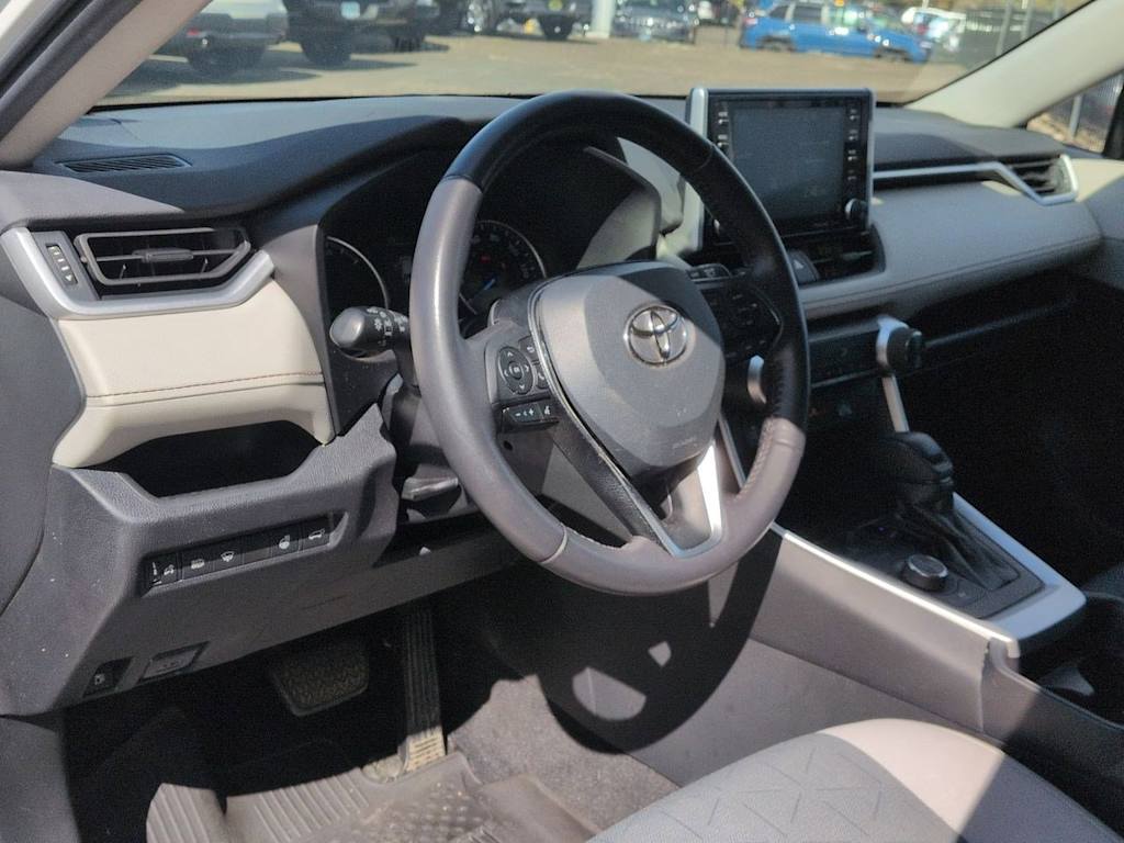 Thumbnail: 2021 Toyota RAV4 - 2