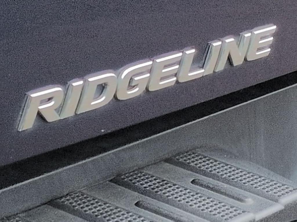 Thumbnail: 2017 Honda Ridgeline - 27