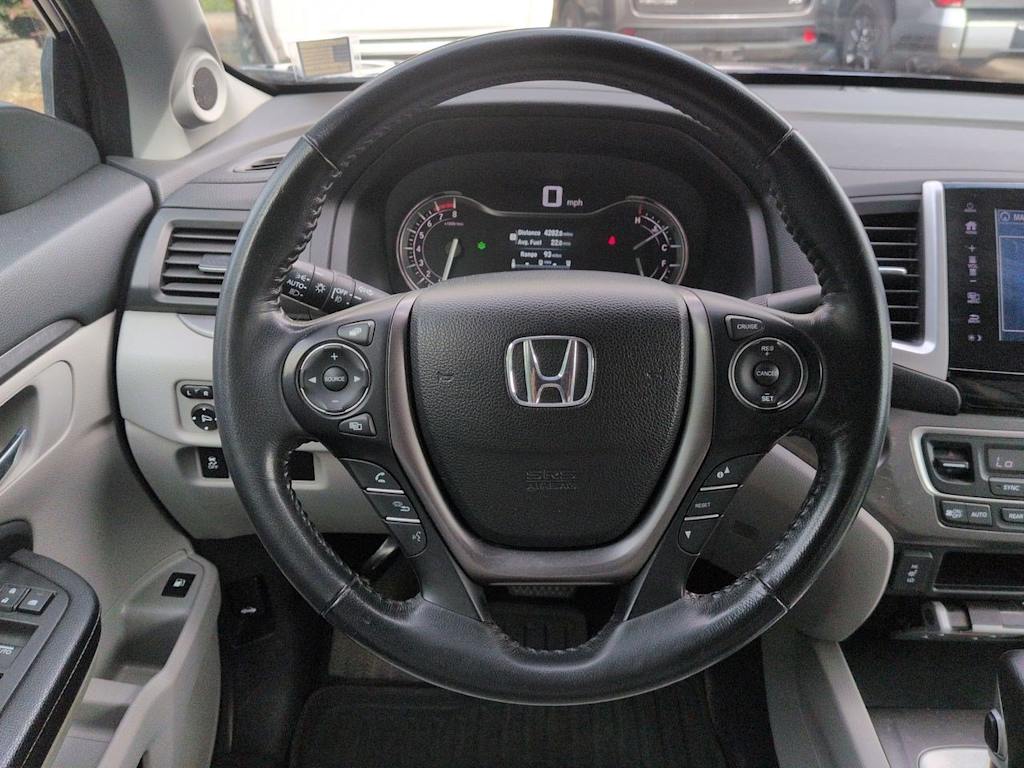 Thumbnail: 2017 Honda Ridgeline - 15