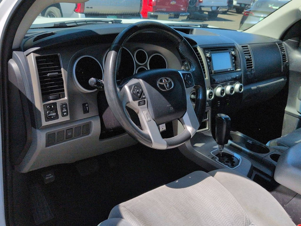 Thumbnail: 2015 Toyota Sequoia - 2