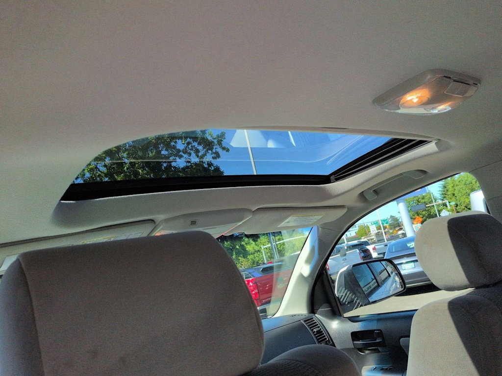 Thumbnail: 2015 Toyota Sequoia - 28