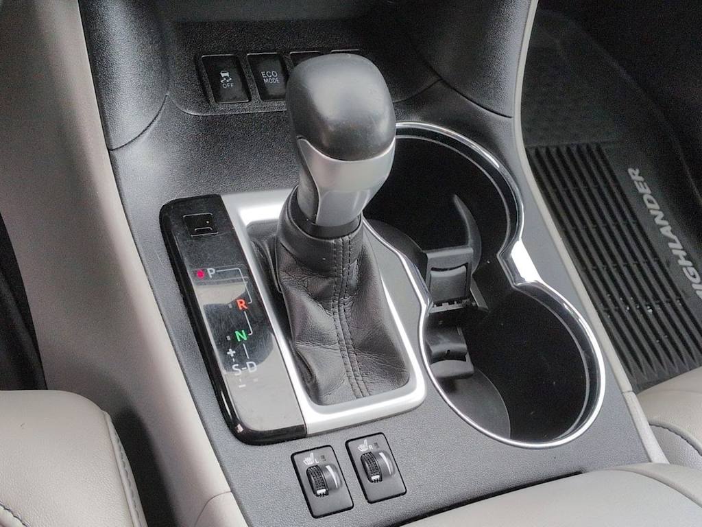 Thumbnail: 2017 Toyota Highlander - 39