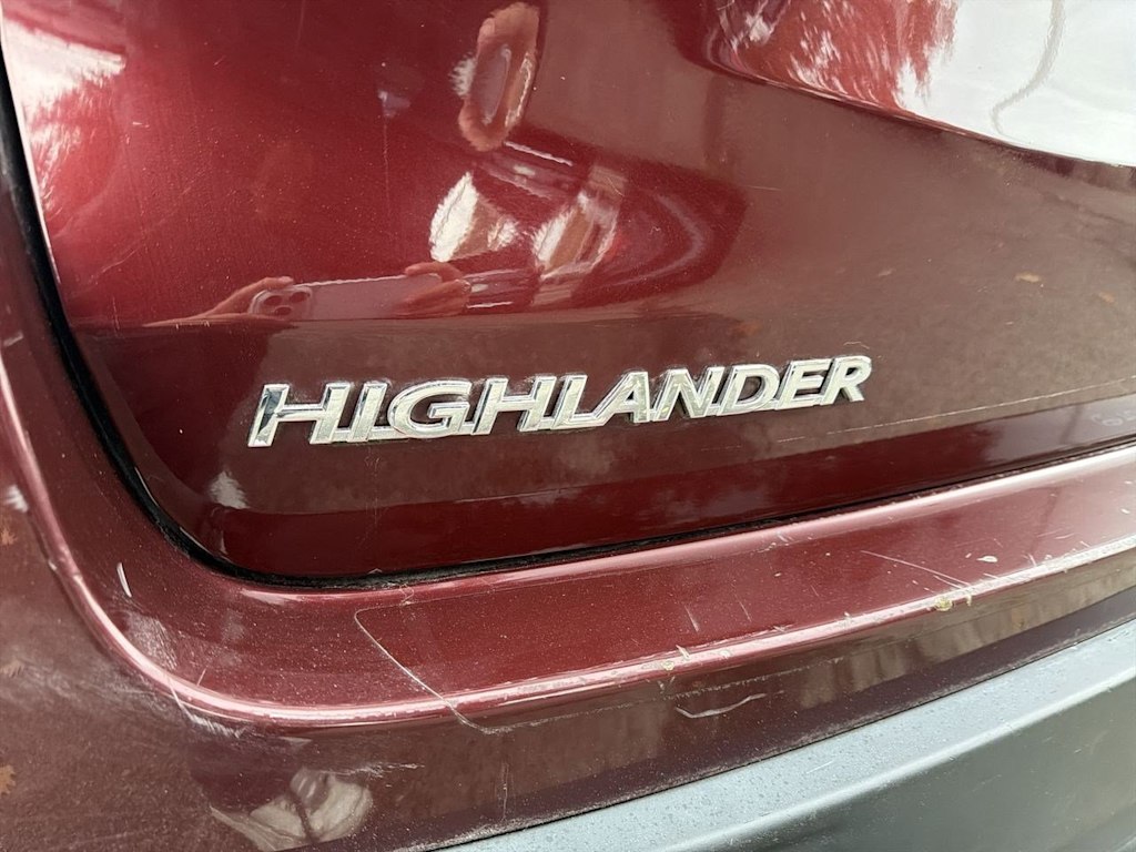 Thumbnail: 2015 Toyota Highlander - 33