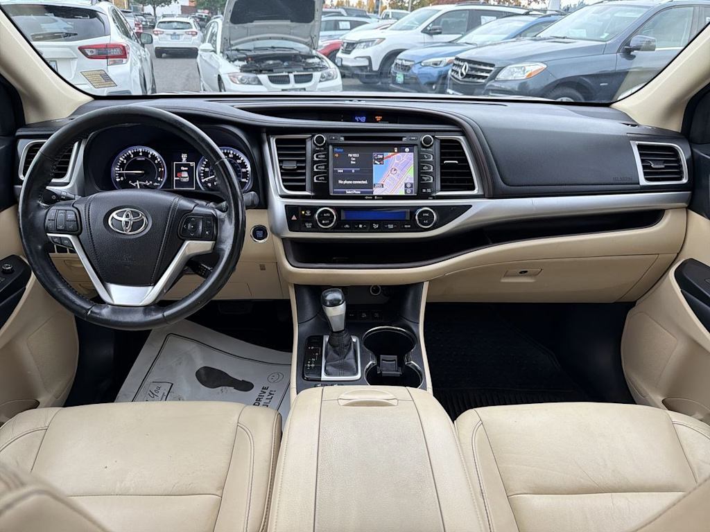 Thumbnail: 2015 Toyota Highlander - 10