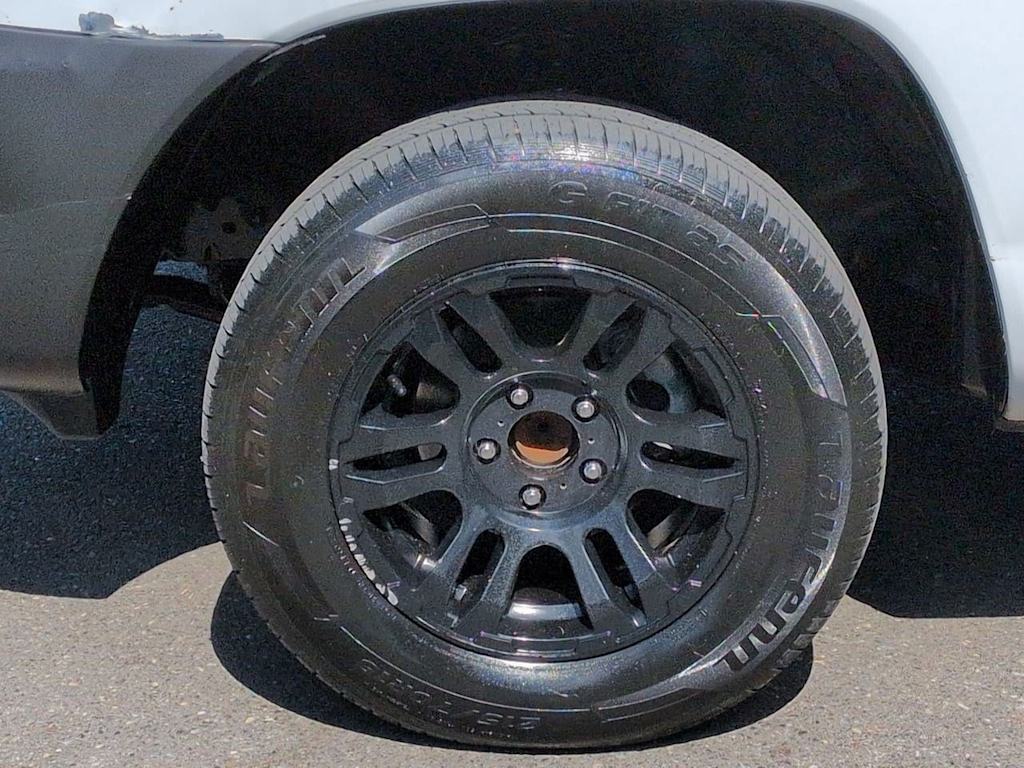 Thumbnail: 2008 Toyota Tacoma - 8