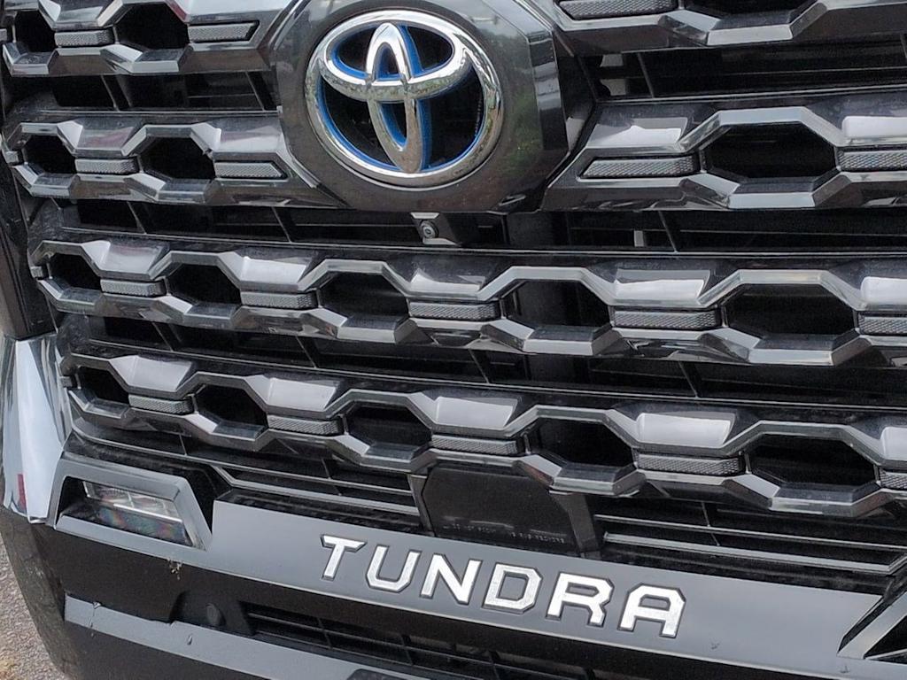Thumbnail: 2022 Toyota Tundra - 24