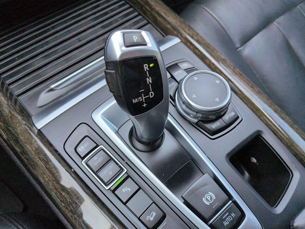 Thumbnail: 2015 BMW X5 - 16