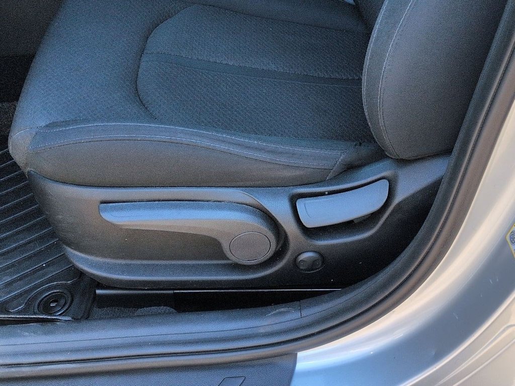 Thumbnail: 2016 Kia Optima - 25