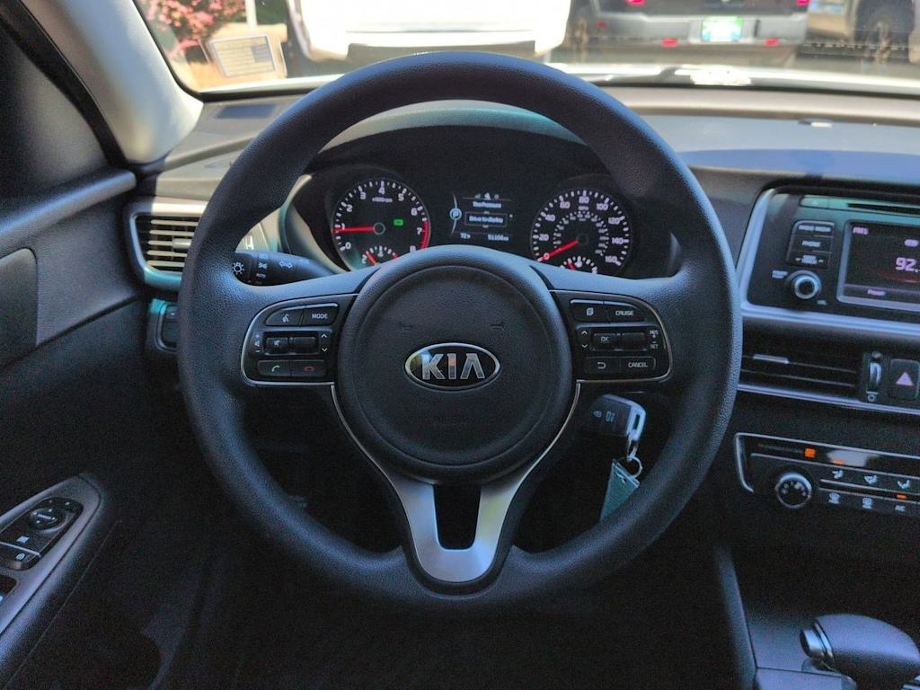 Thumbnail: 2016 Kia Optima - 14