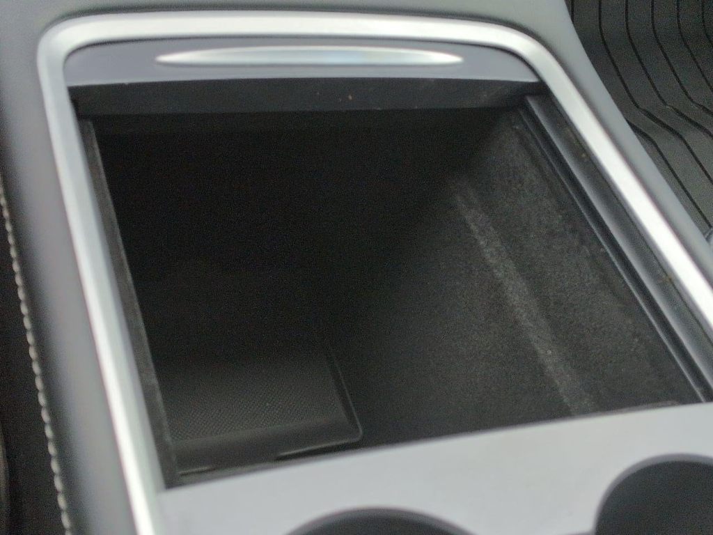 Thumbnail: 2023 Tesla Model 3 - 33