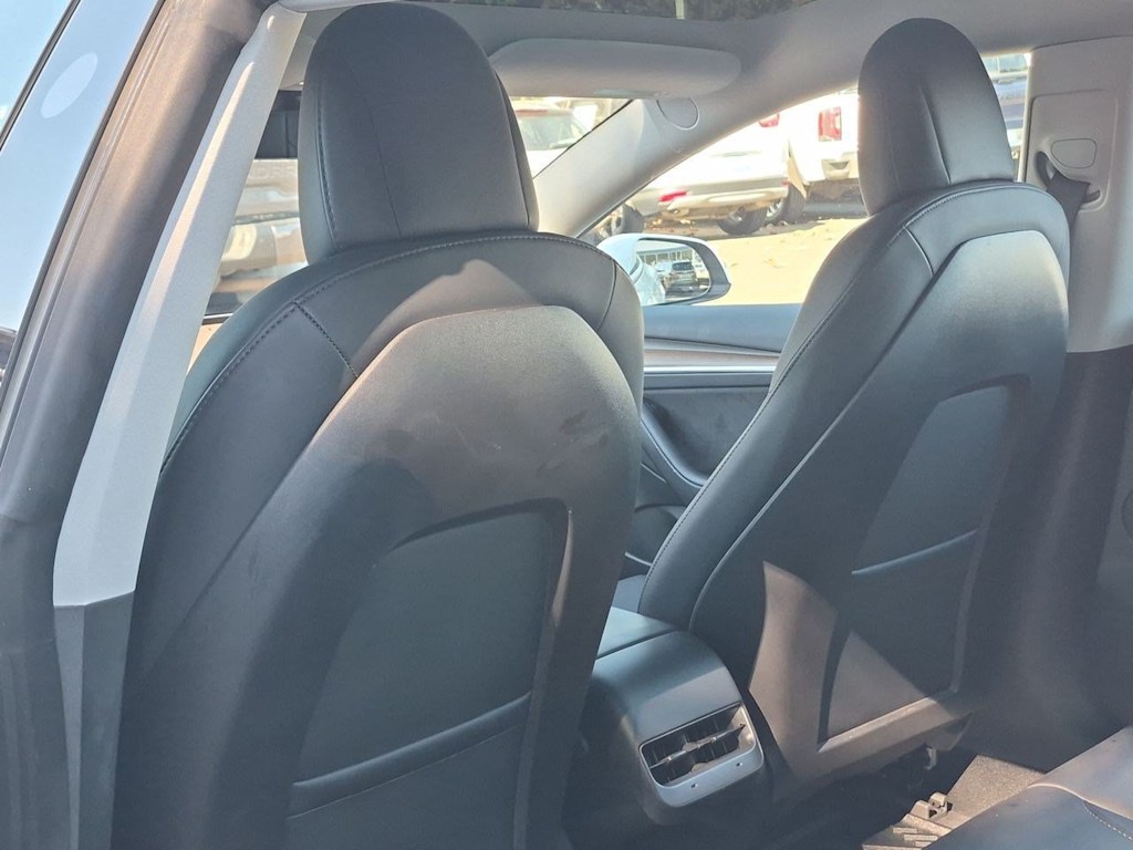 Thumbnail: 2023 Tesla Model 3 - 10