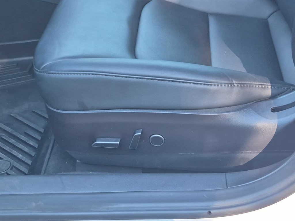 Thumbnail: 2023 Tesla Model 3 - 21
