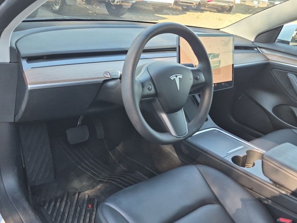 Thumbnail: 2023 Tesla Model 3 - 2
