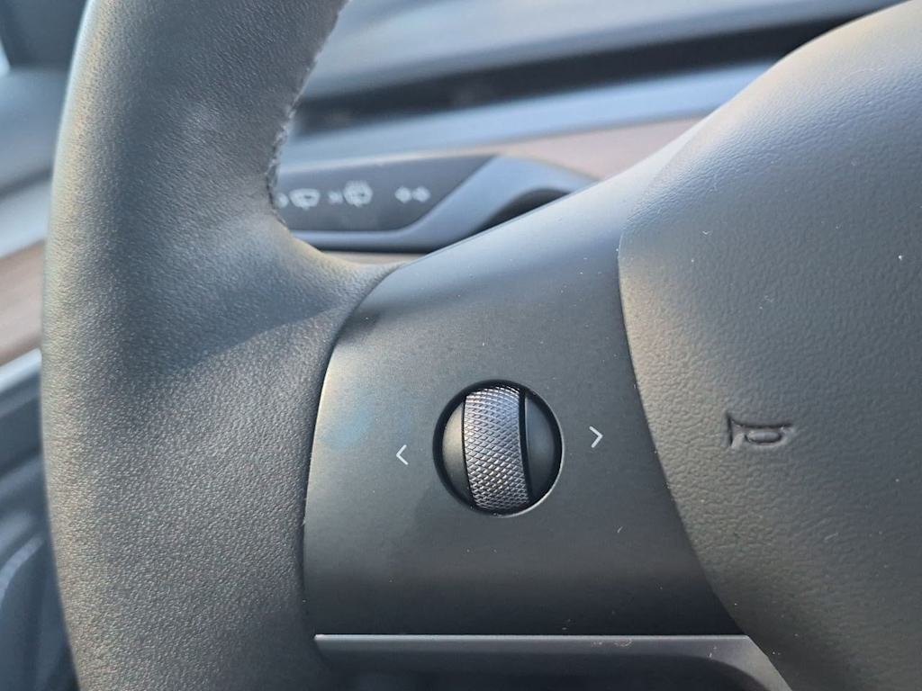Thumbnail: 2023 Tesla Model 3 - 24